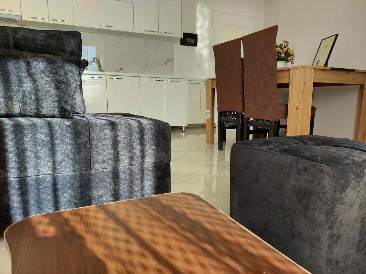 Bral Apartment 7 - Two-Bedroom With Seaview Durrës Eksteriør billede